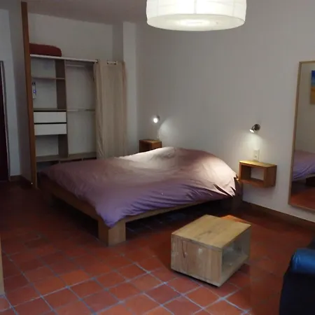 Les Studios De St Guilhem Saint-Guilhem-le-Desert Exterior foto