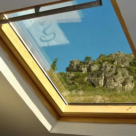 Les Studios De St Guilhem Saint-Guilhem-le-Desert Exterior foto