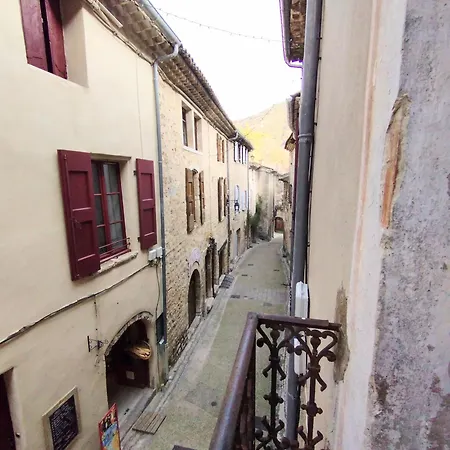 Les Studios De St Guilhem Saint-Guilhem-le-Desert Exterior foto
