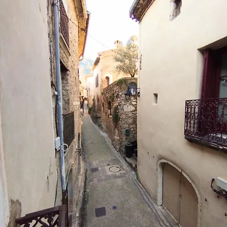 Les Studios De St Guilhem Saint-Guilhem-le-Desert Exterior foto
